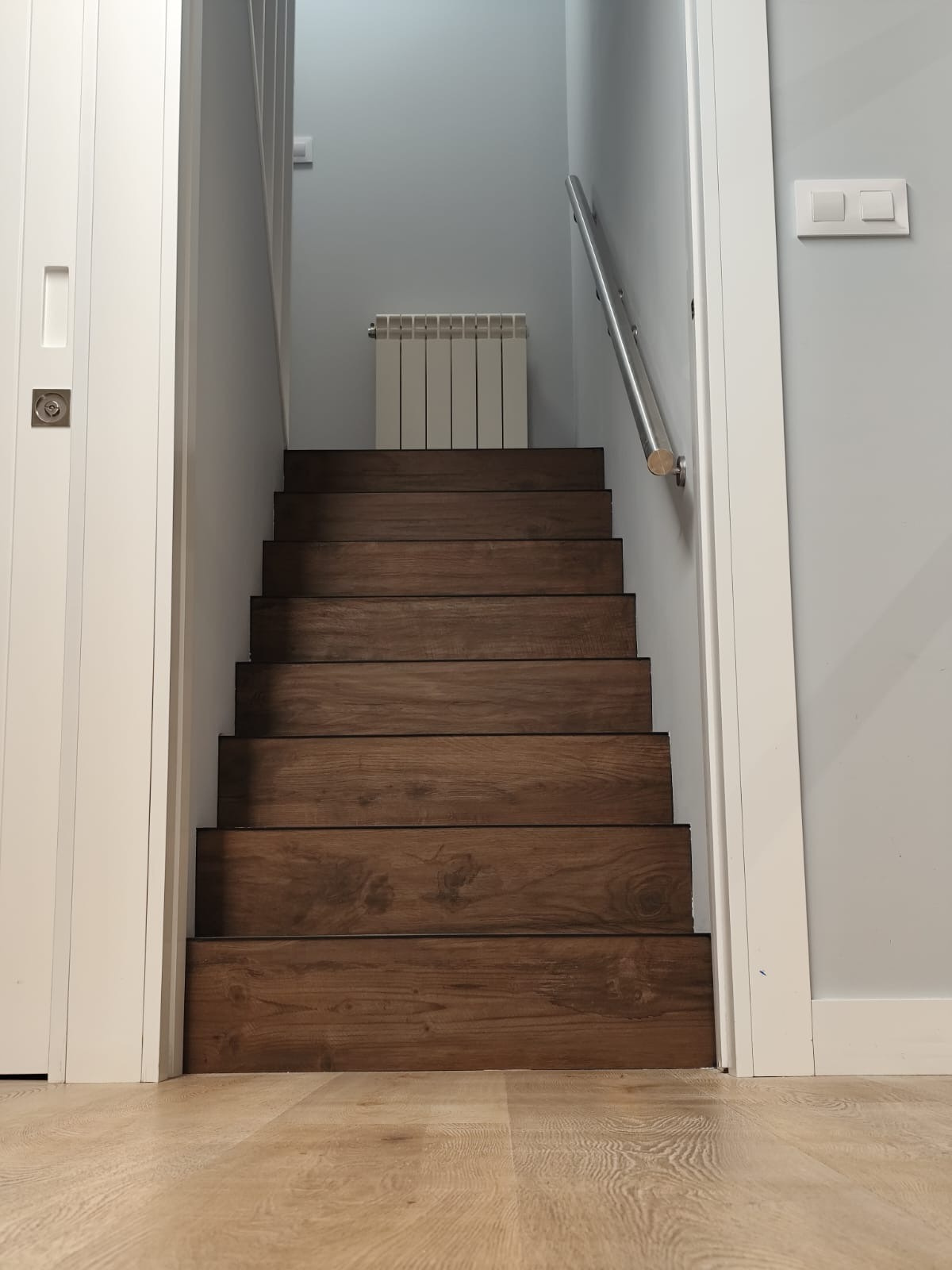 Reforma de escaleras realizado por AUXUA