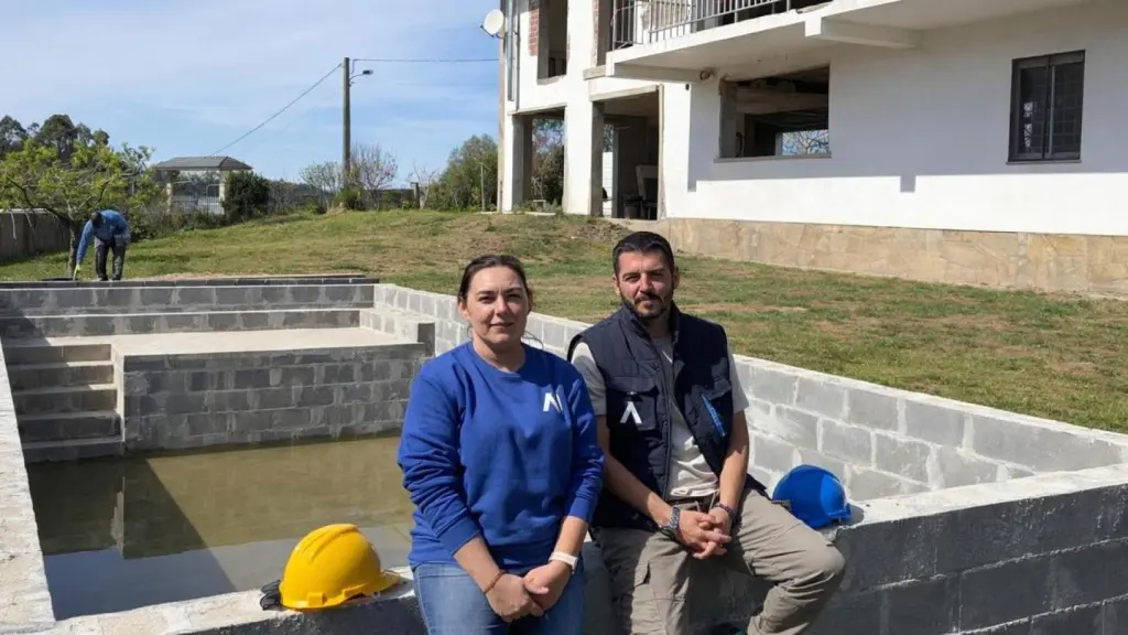 Sonia Vieites y Germán Herretes en una obra de AUXUA